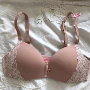 Wireless Push-up Bra Lace Trim